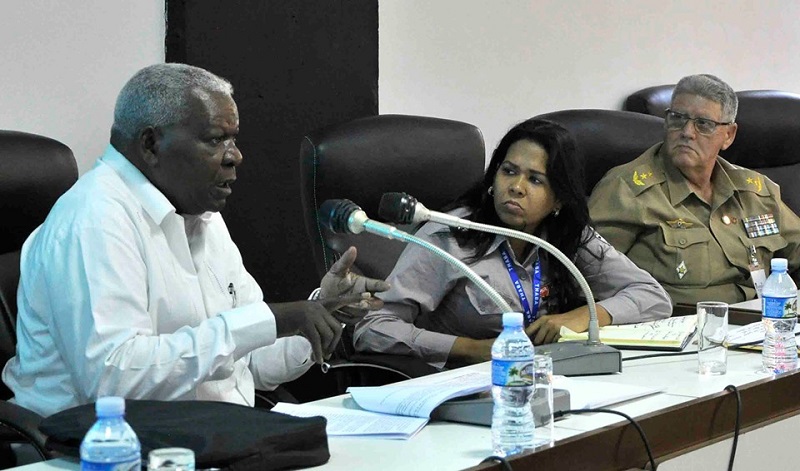 Examinan diputados cubanos fiscalizaci�n a los hechos delictivos