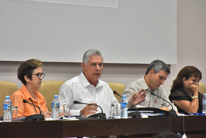 Llama Díaz-Canel a una mayor gestión en el proceso de informatización de la sociedad cubana