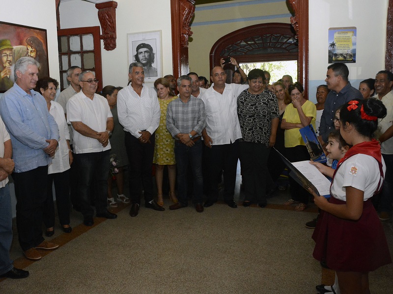 Recorre D�az-Canel obras de infinito amor en la capital