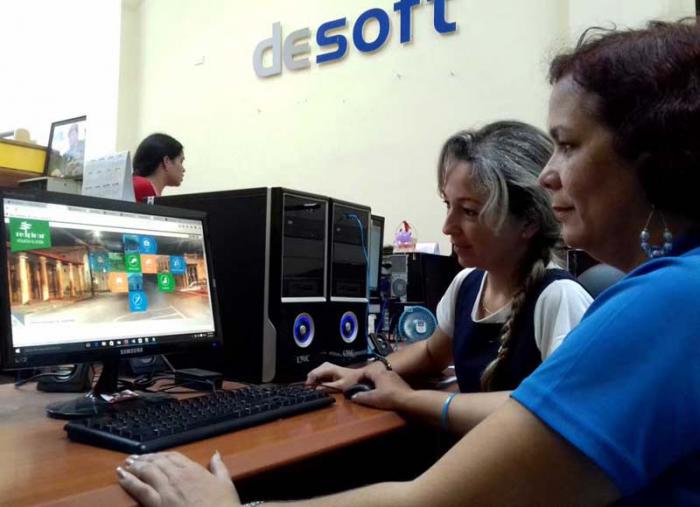 Proyectos cubanos a la Cumbre Mundial de la Sociedad de la Informacin Proyectos cubanos a la Cumbre Mundial de la Sociedad de la Informacin