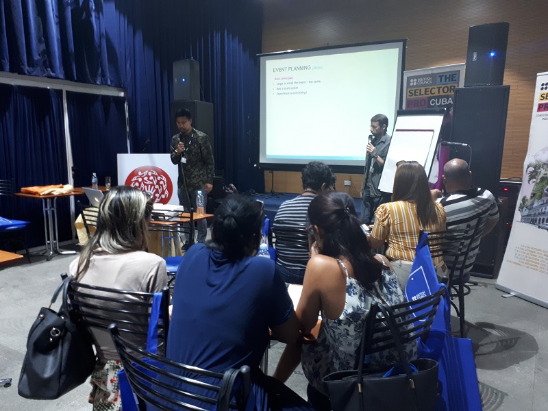 Los Dj, m�s all� de poner la m�sica.