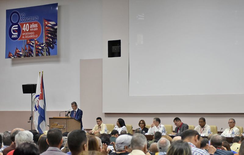 Celebran en La Habana VIII Congreso de la ANEC