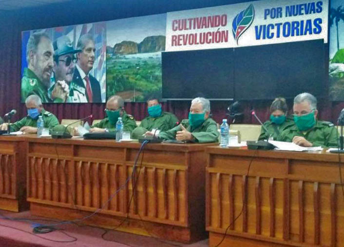 Intercambia Pardo Guerra con el Consejo de Defensa Provincial de Pinar del Río