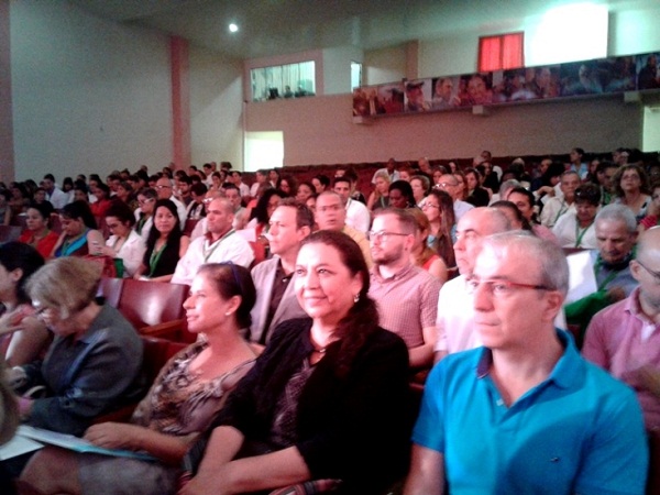 Acoge Cienfuegos Congreso Hispano Cubano de la Salud