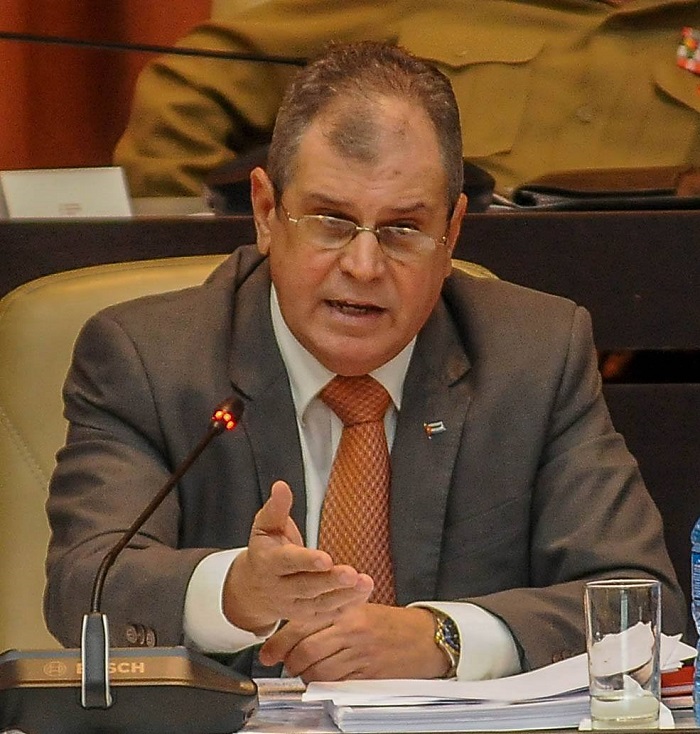 Asiste Raúl a sesión plenaria de la Asamblea Nacional del Poder Popular