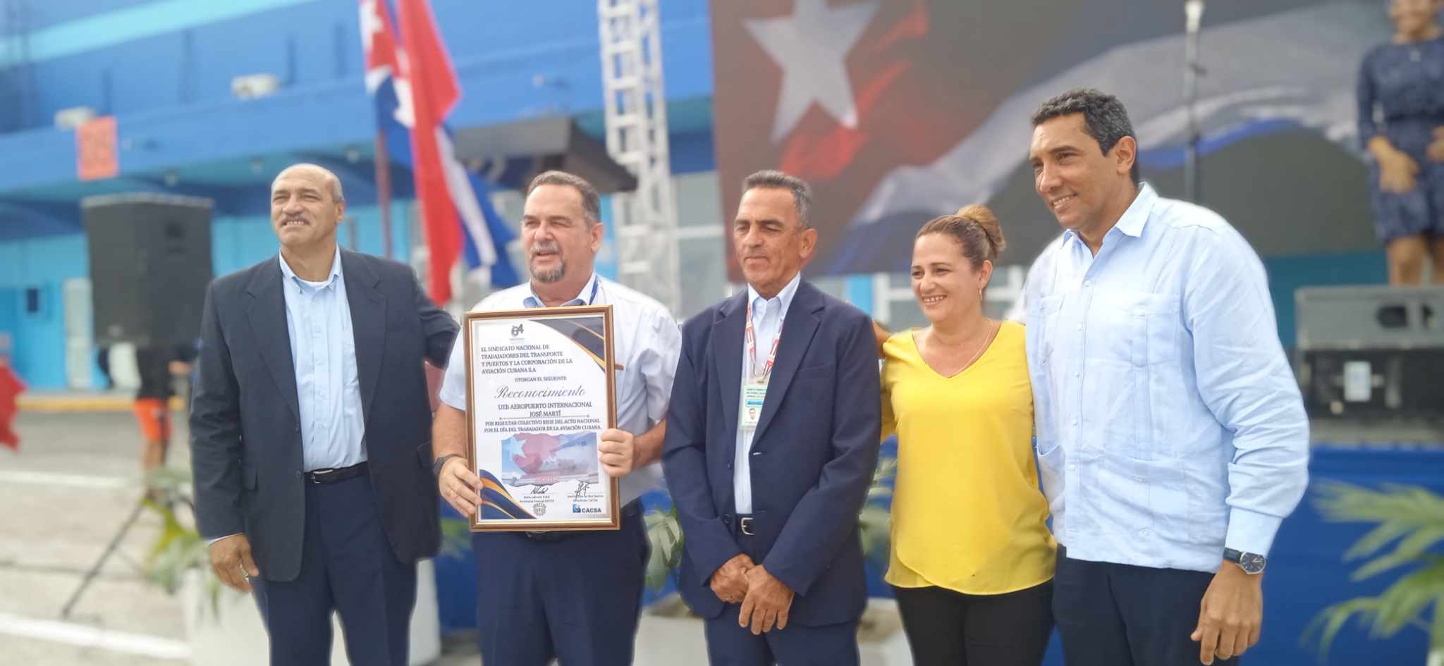 Celebran D a del Trabajador de la Aeron utica Civil de Cuba